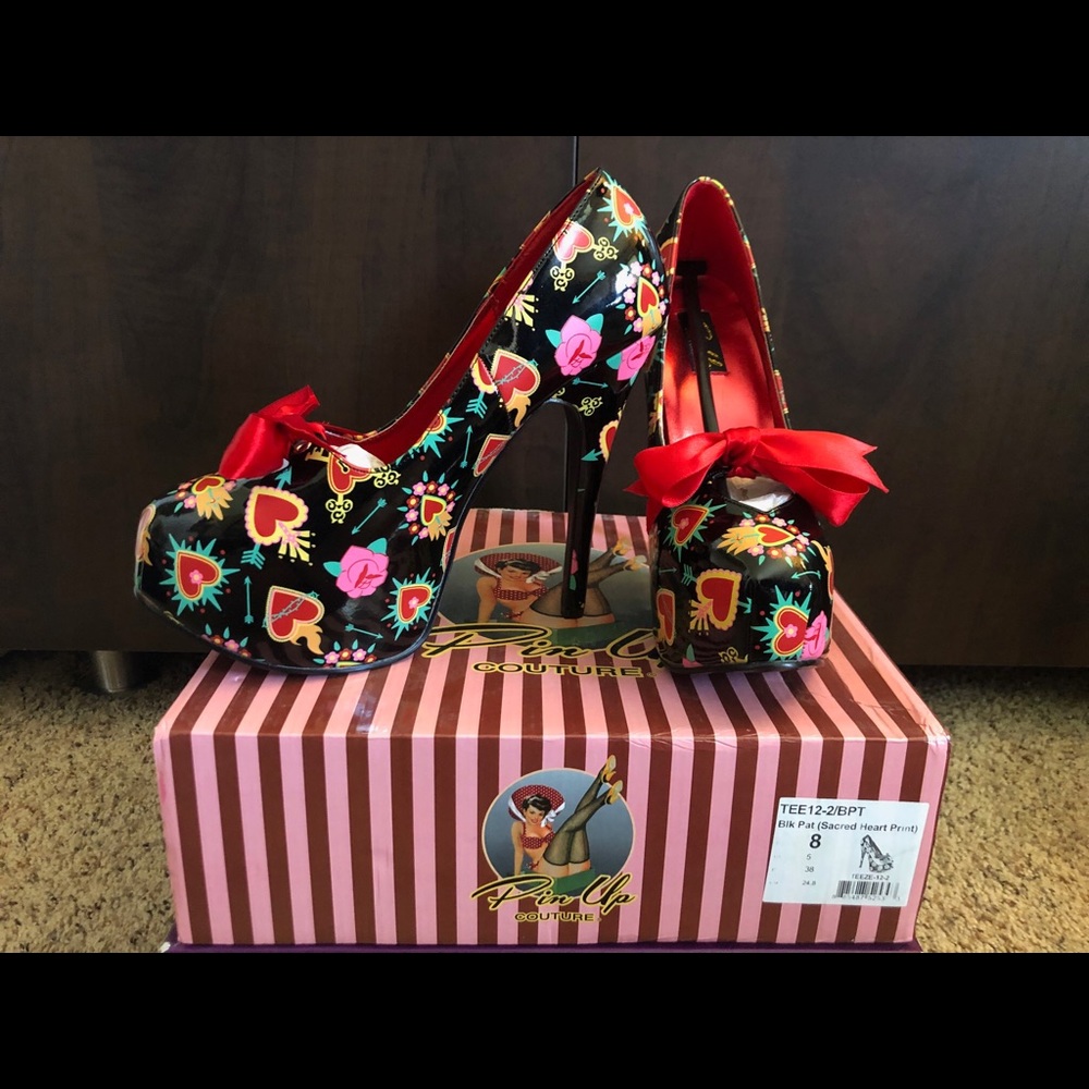 New pinup heels